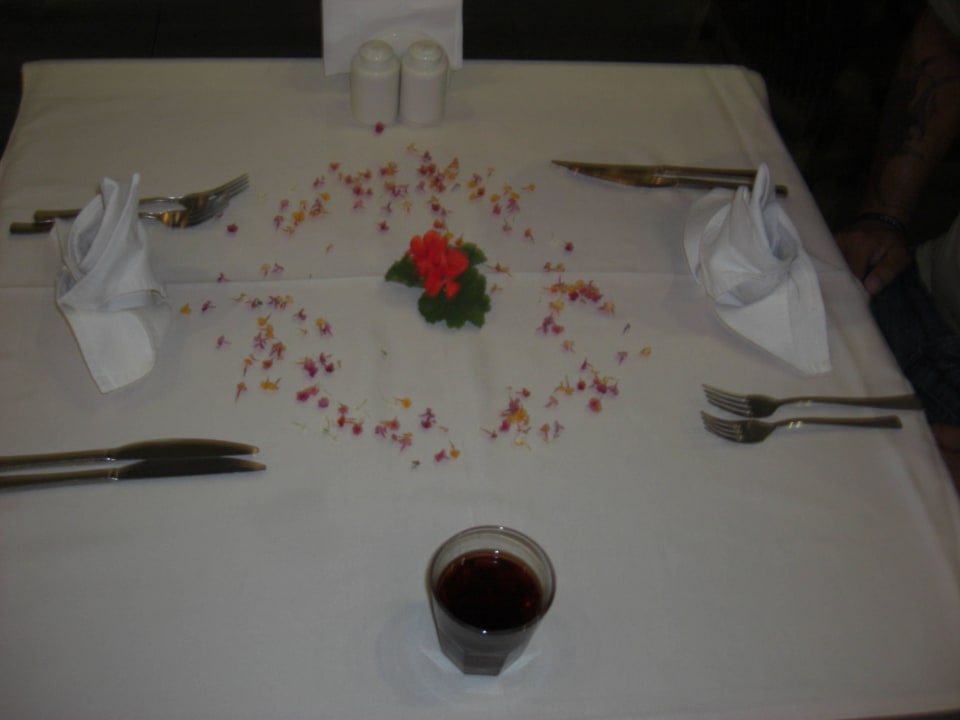 Tisch im Restaurant Dizalya Palm Garden