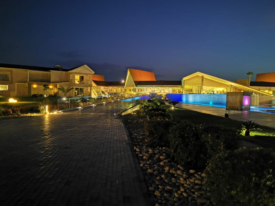 Außenansicht Pickalbatros Sea World Resort - Marsa Alam