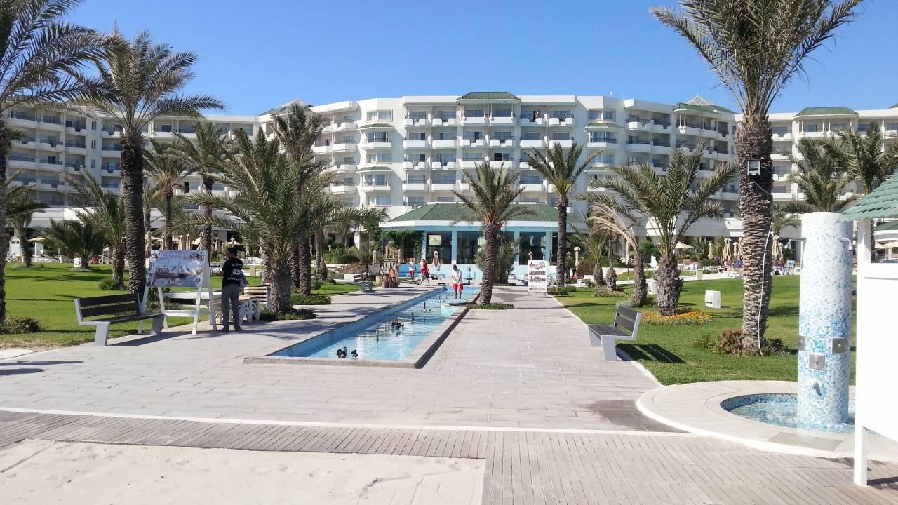 Blick vom Strand aus das Hotel Iberostar Selection Royal El Mansour