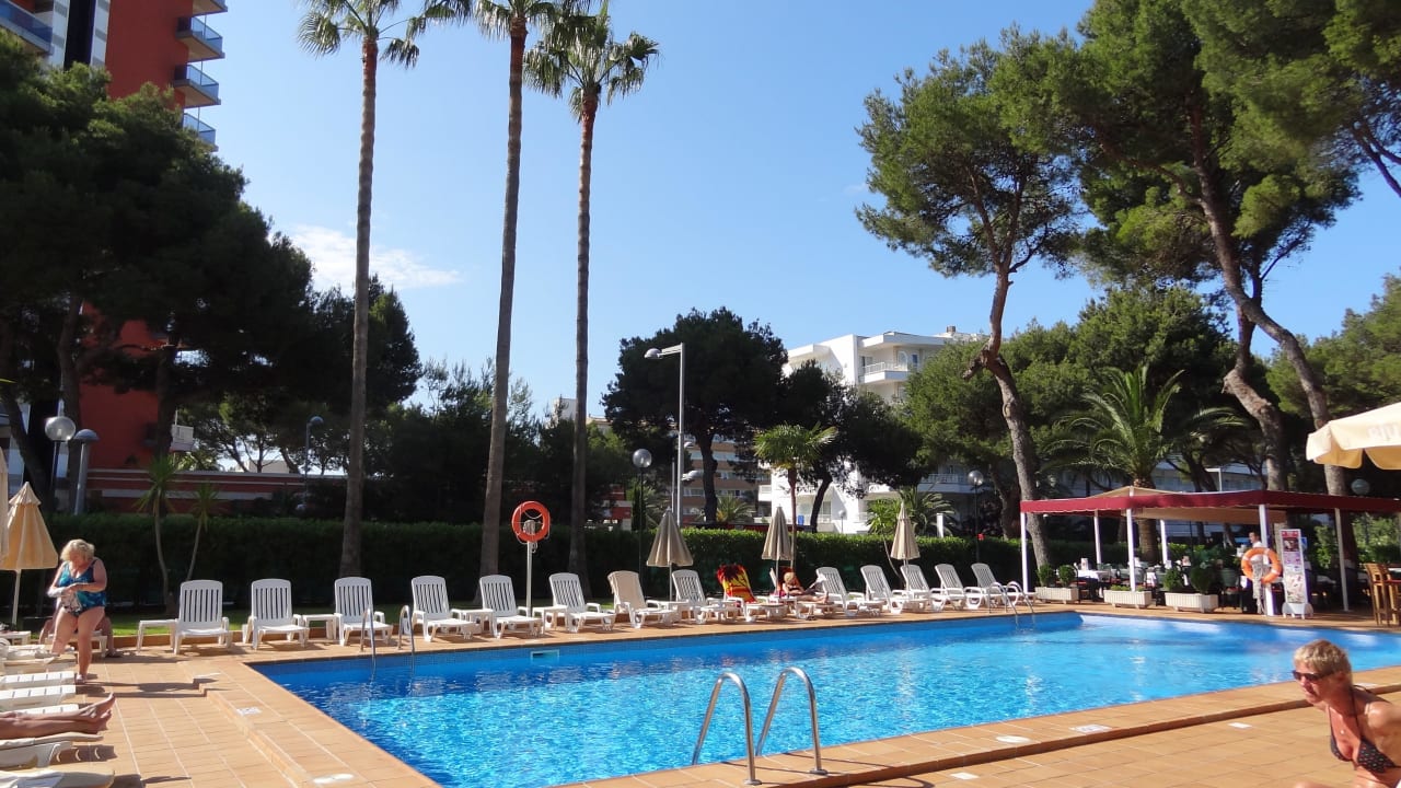 Pool Hotel Riu Festival