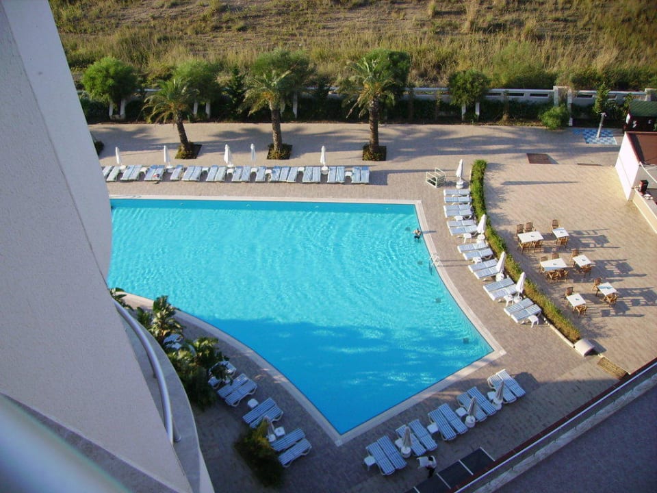 Pool Saturn Palace Resort Hotel