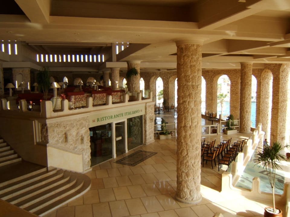 In der Lobby - Italienisches Restaurant Pickalbatros Citadel Resort