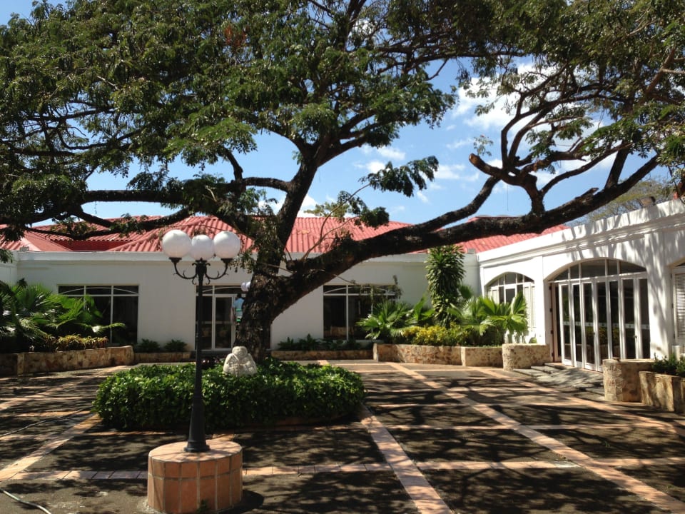 Innenhof Hotel Camino Real Managua