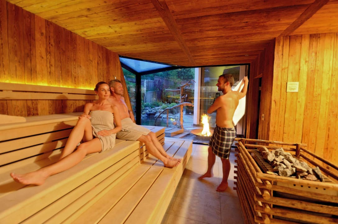 Finnische Sauna Aufguss STROBLHOF Active Family SPA Resort