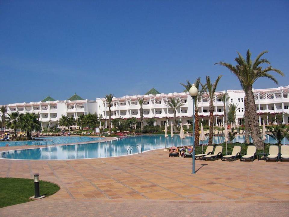 Hotelansicht von der Poolseite Iberostar Waves Founty Beach