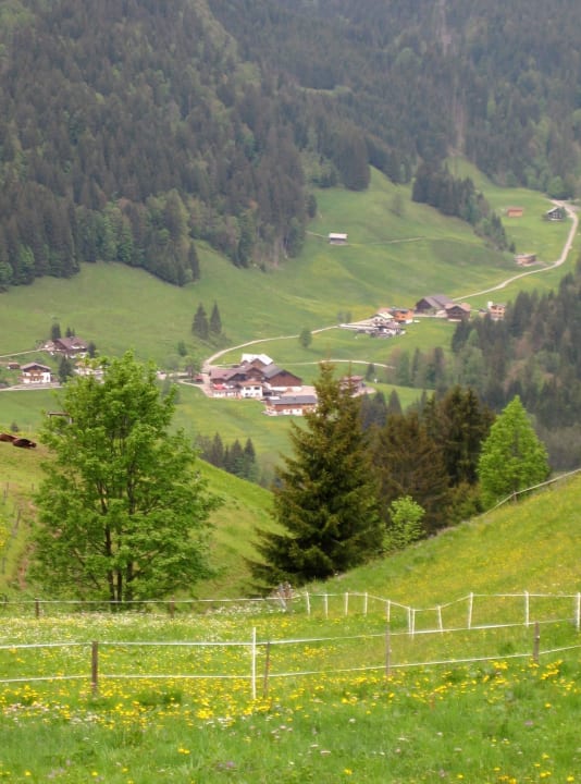 Bergblick vom Riezelerner Höhenweg Gasthof Bergblick