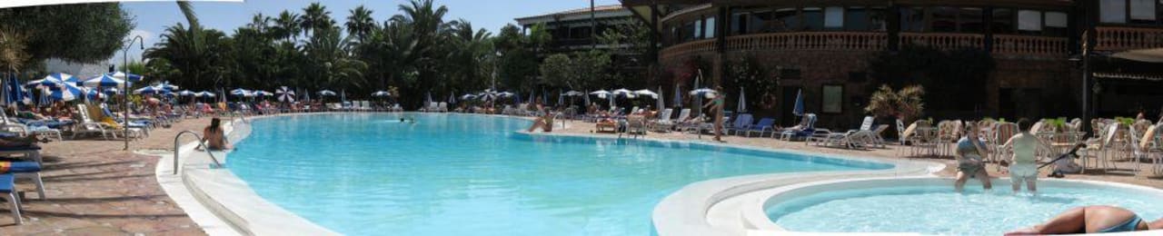 Poolbereich Hotel Parque Tropical