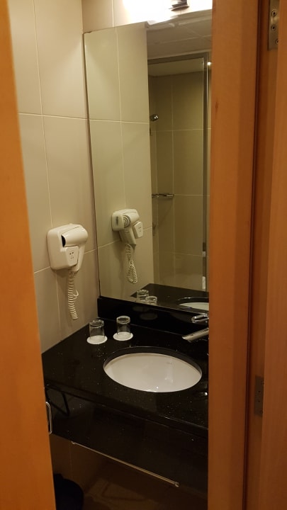 Zimmer ibis Mall Avenue Dubai