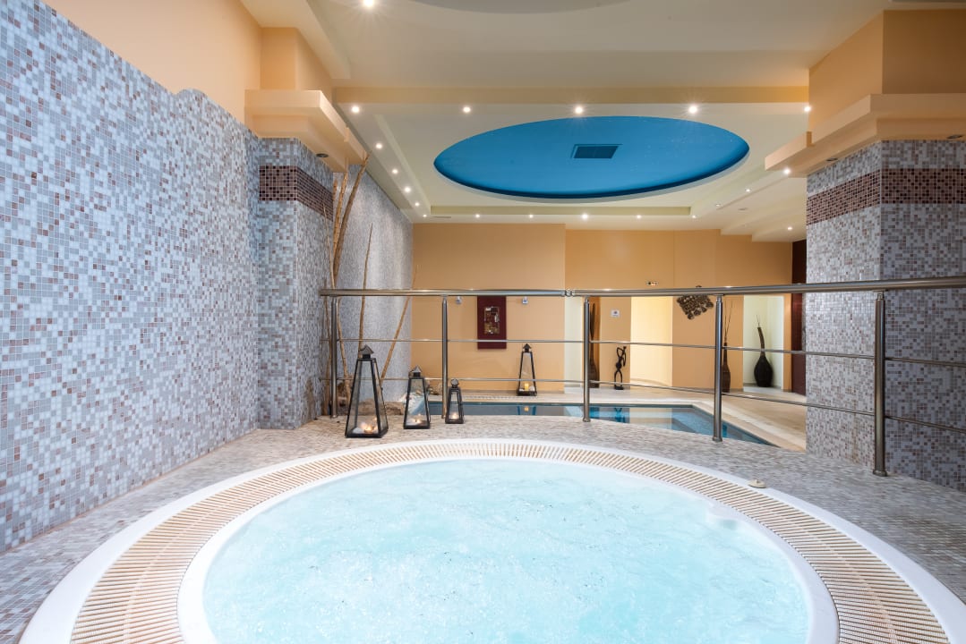 Sport & Freizeit Alexandros Palace