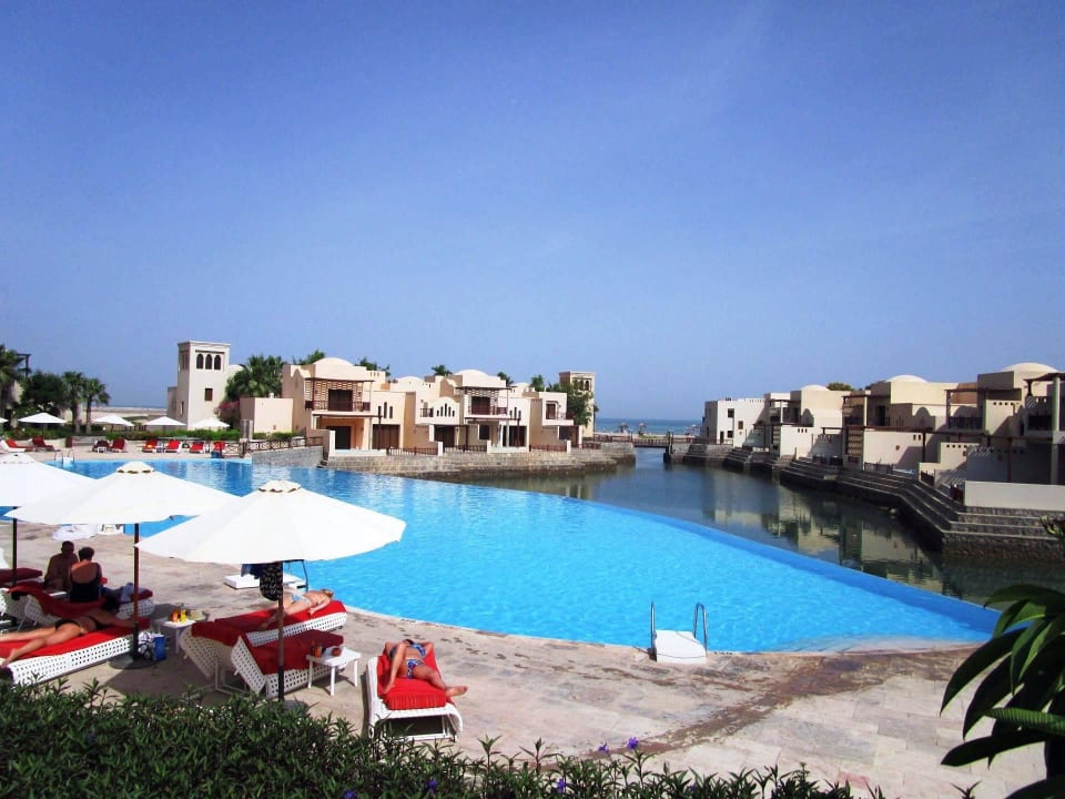 Laguna Pool The Cove Rotana Resort