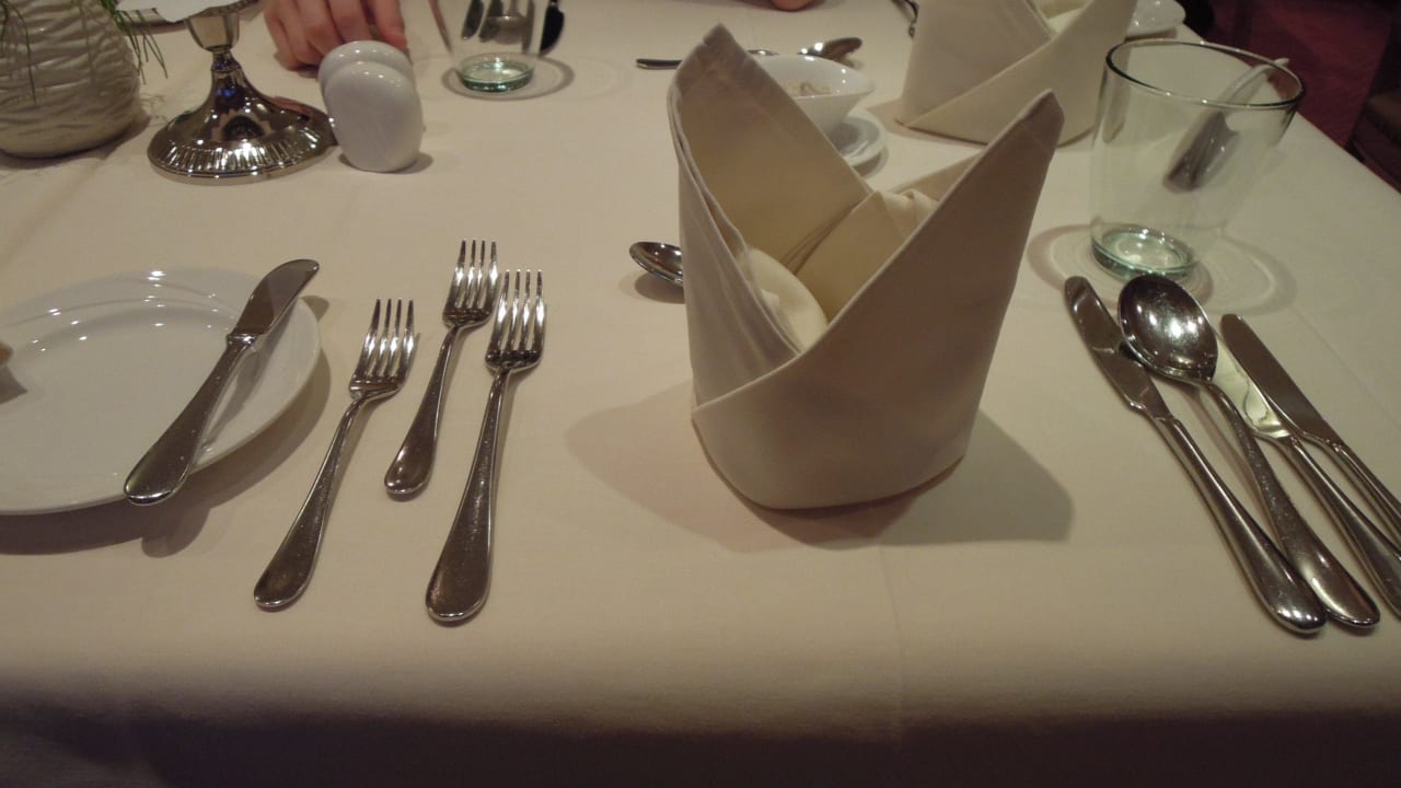 Immer schöne Serviettenvarianten Auenhotel