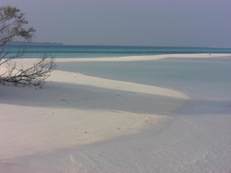 Strand Kuredu Island Resort & Spa