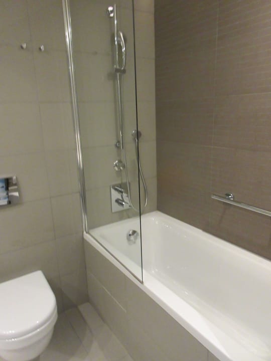 Bad mit Wanne Hotel Crowne Plaza Belgrade