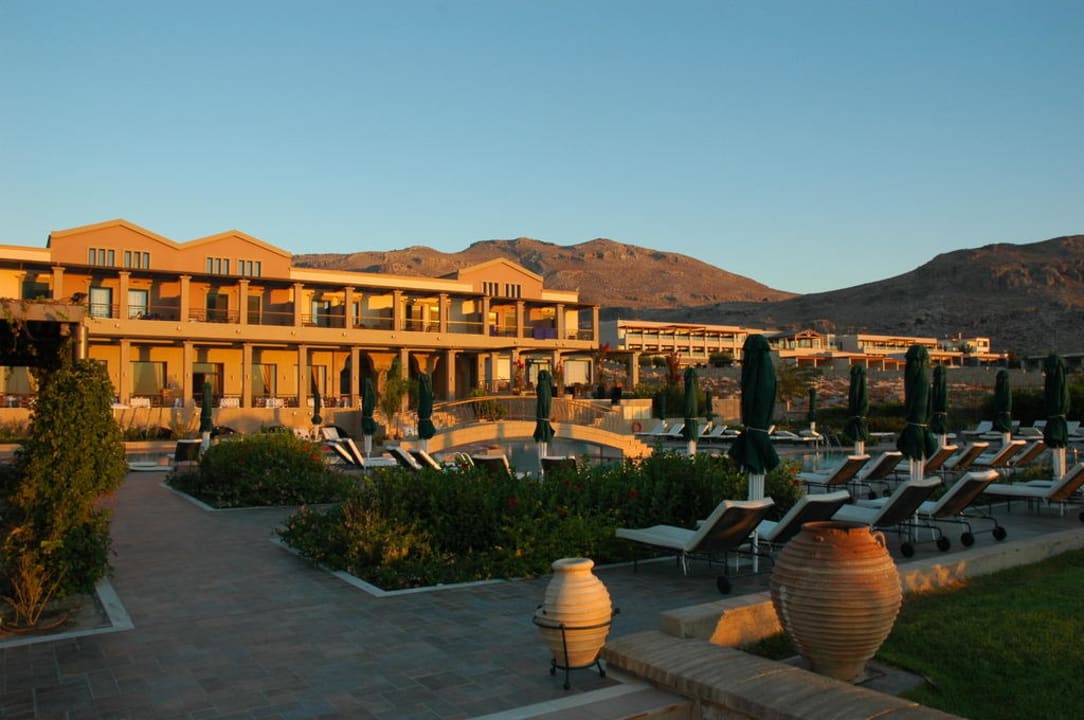 Pool mit Hotel Lindian Dream Seaside Resort