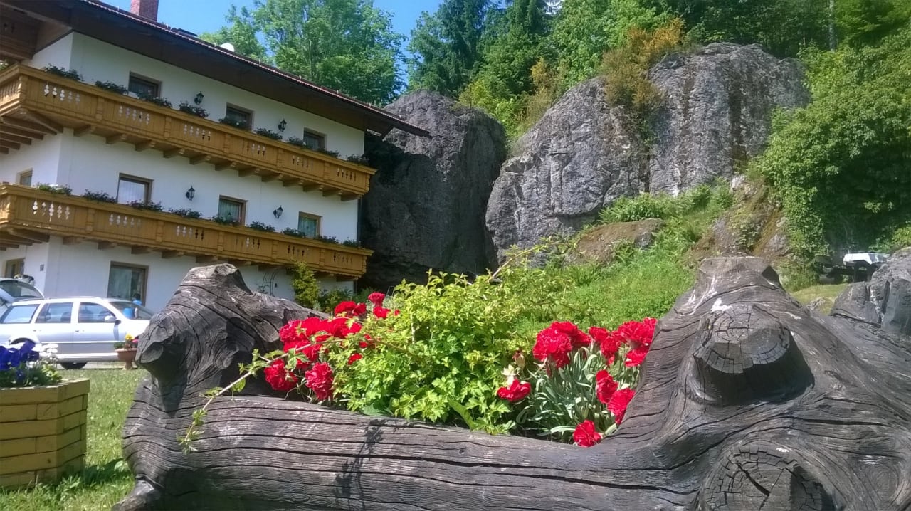 Außenansicht Pension Haus Sonnenfels