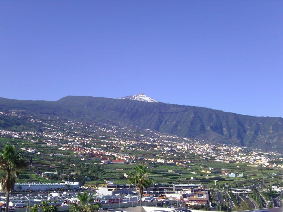 Blick auf den Teide vom Balkon Richtung Land aus Hotel Las Aguilas, Affiliated by Meliá