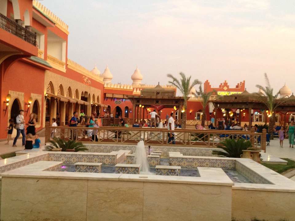 Essensgasse Pickalbatros Alf Leila Wa Leila Resort - Neverland Hurghada