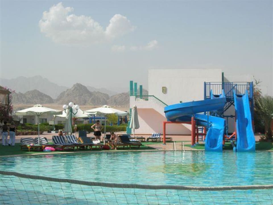 Basen Sharm Holiday Resort