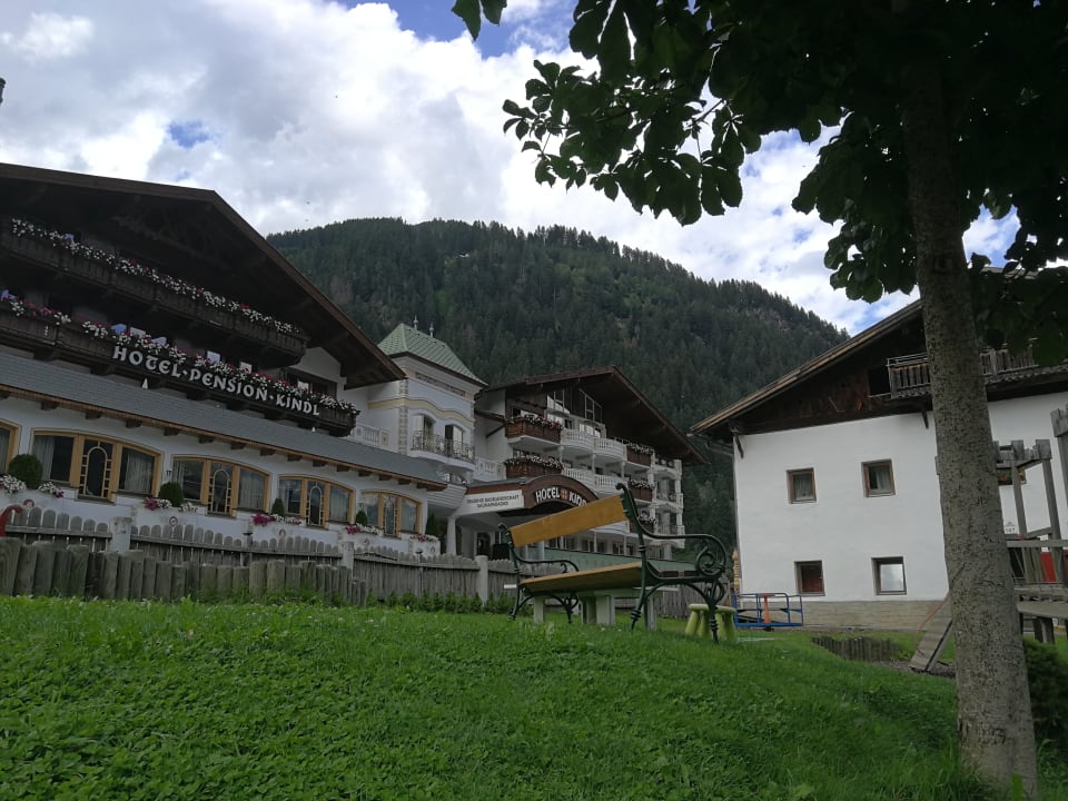 Außenansicht Alpenhotel Kindl