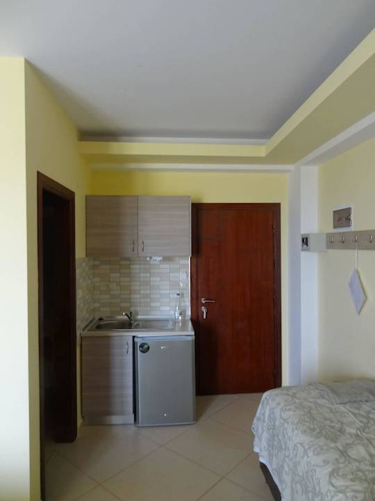 Kitchen Zimmer 19 Hotel Maistrali