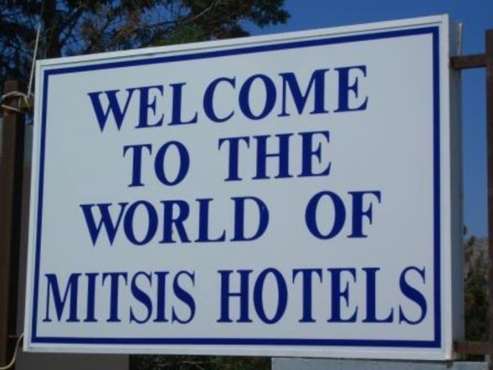 Begrüßungsschild der MITSIS-Hotelgruppe Rodos Princess Beach Hotel & Spa