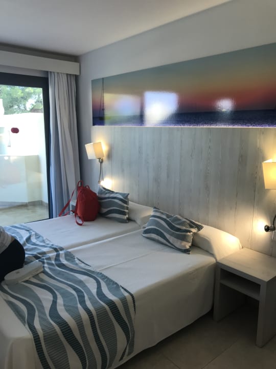 Zimmer Club Can Bossa