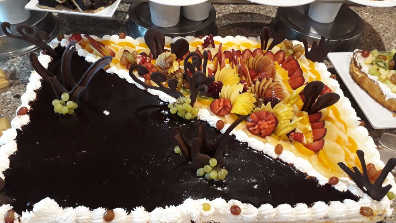 Gastro Brayka Bay Resort