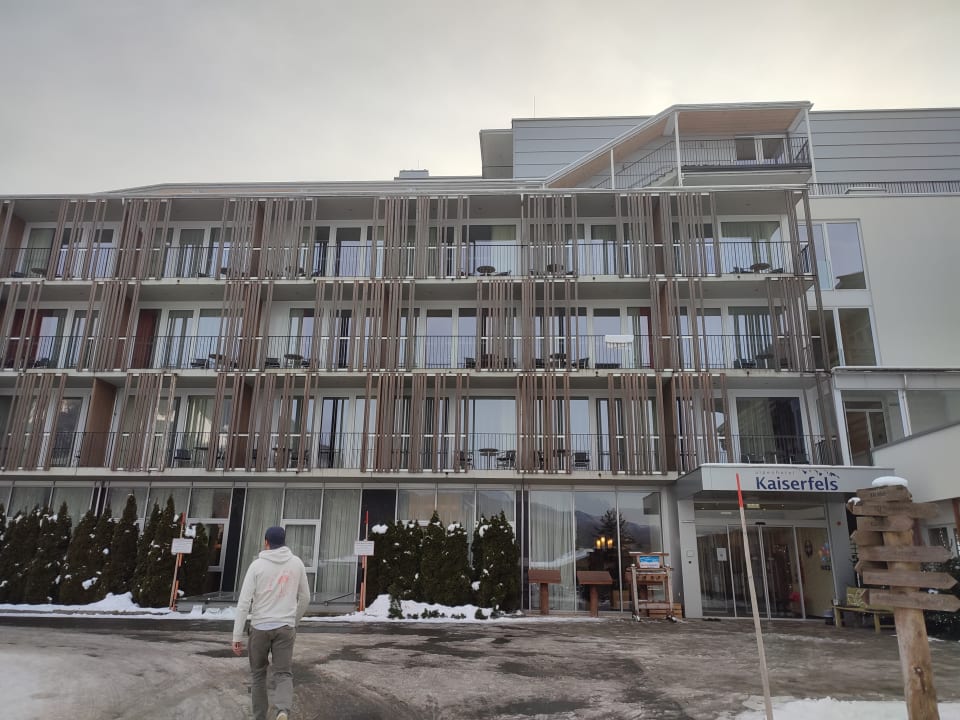 Außenansicht Alpenhotel Kaiserfels