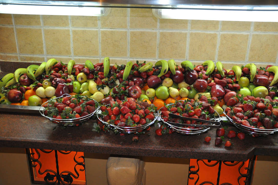 Truskawki ;-) Pickalbatros Alf Leila Wa Leila Resort - Neverland Hurghada