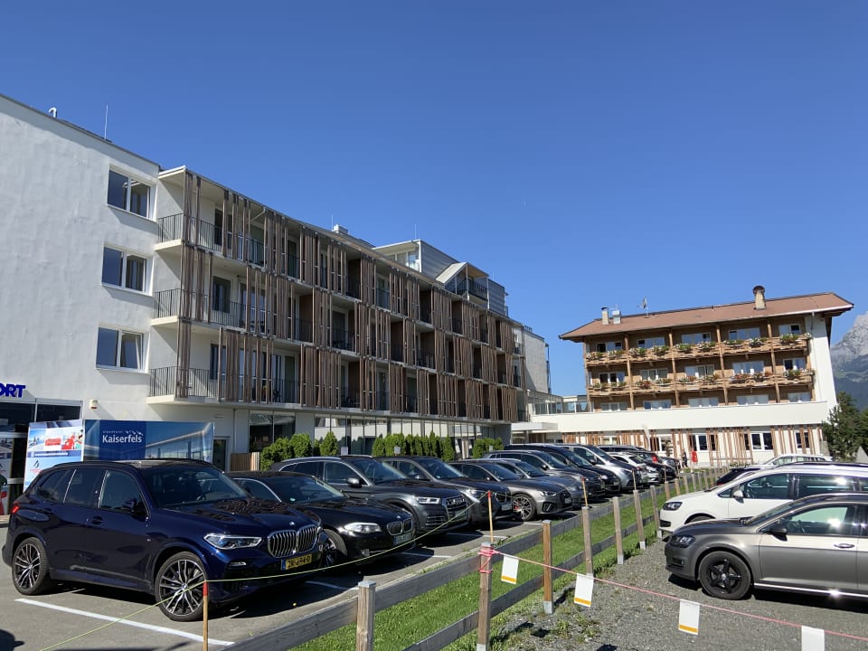 Außenansicht Alpenhotel Kaiserfels