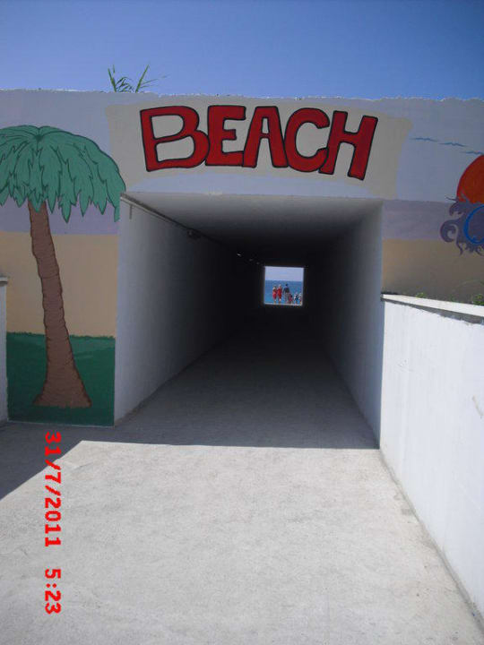 Weg zum Strand Cenger Beach Resort & Spa