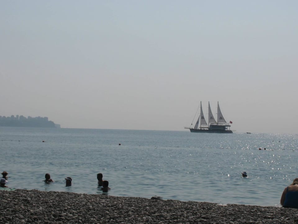 Пляж отеля Hotel Özkaymak Falez