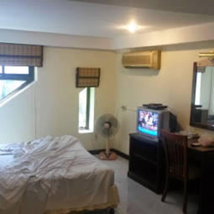 Bett Adonis Guesthouse