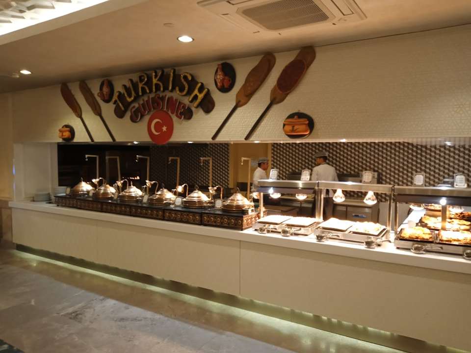 Gastro Royal Taj Mahal Hotel