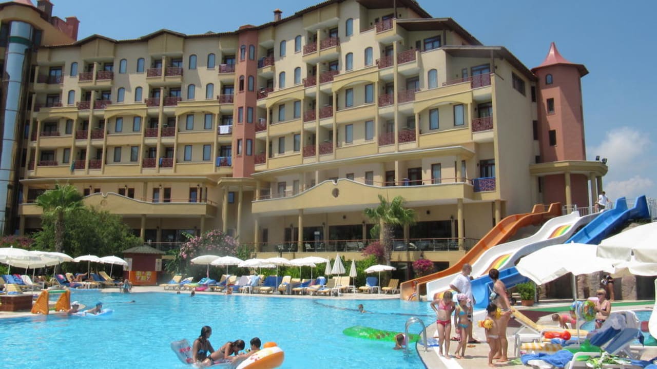 Rutschen mit Hotel Bella Resort & Spa