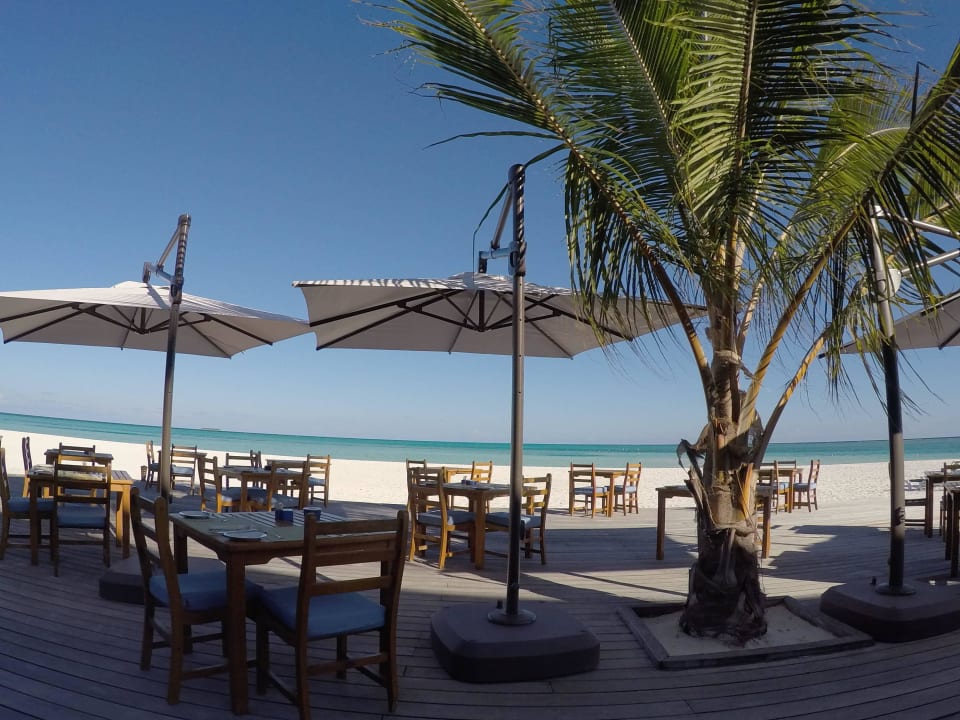 Frühstück Meeru Maldives Resort Island