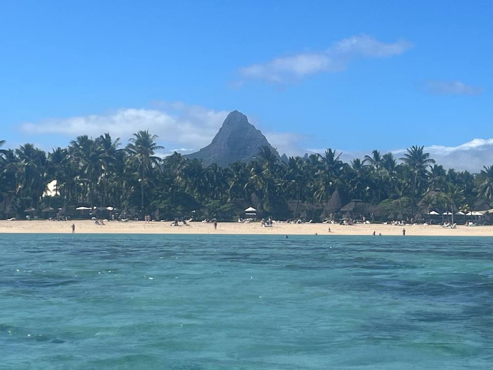 Strand La Pirogue Mauritius