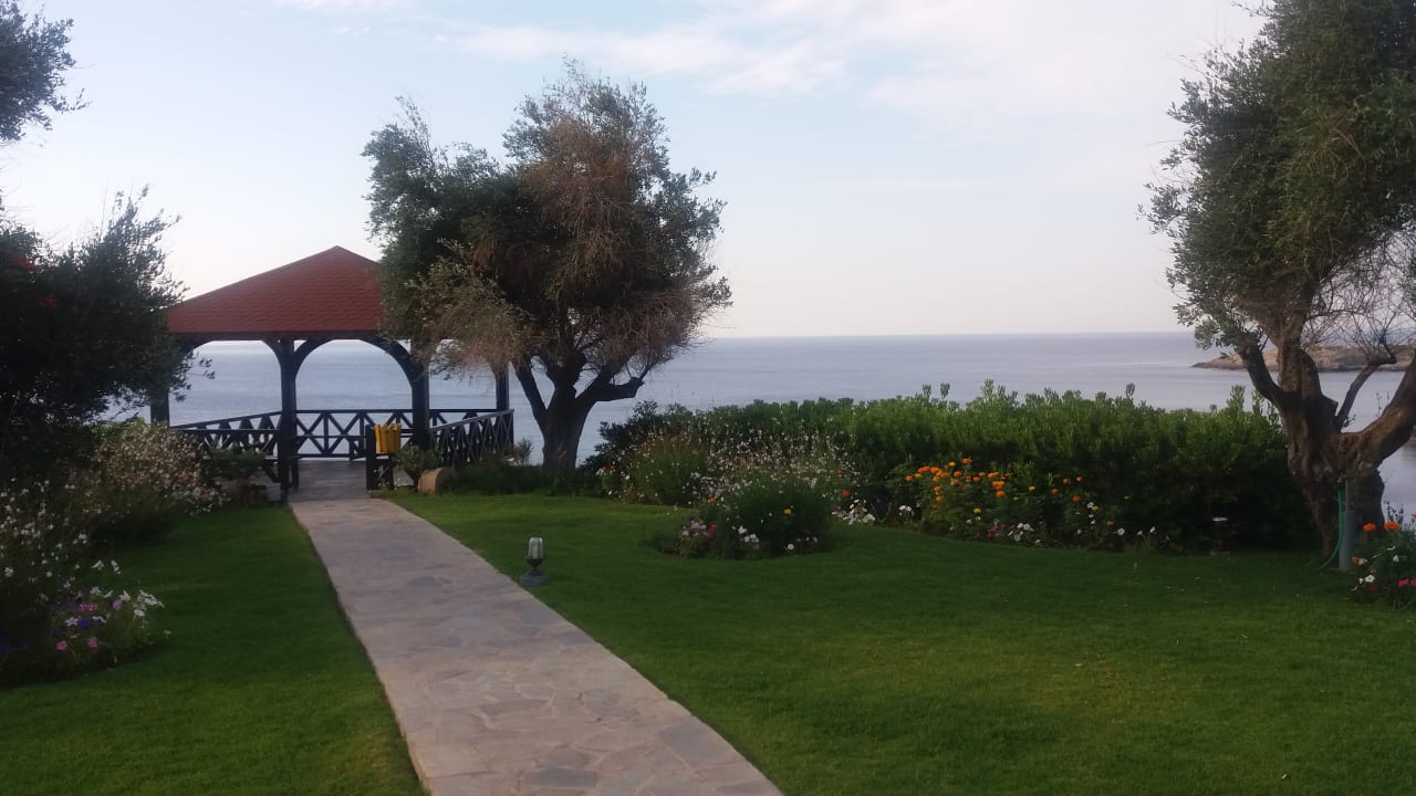 Gartenanlage Hotel Kalithea Horizon Royal