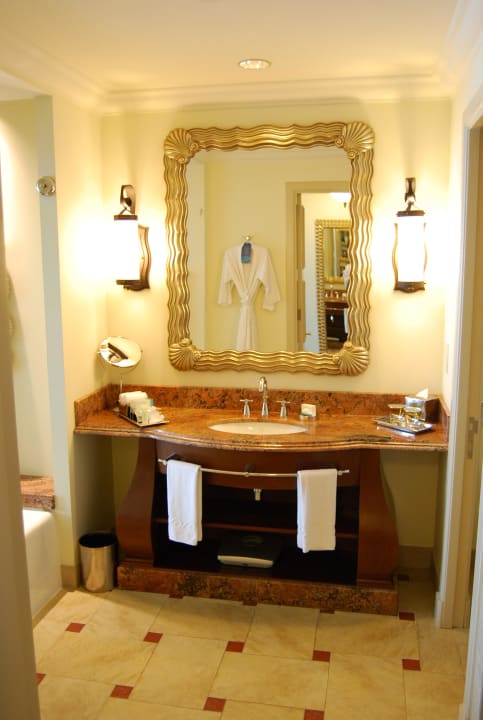 Das Waschbecken Atlantis, The Palm