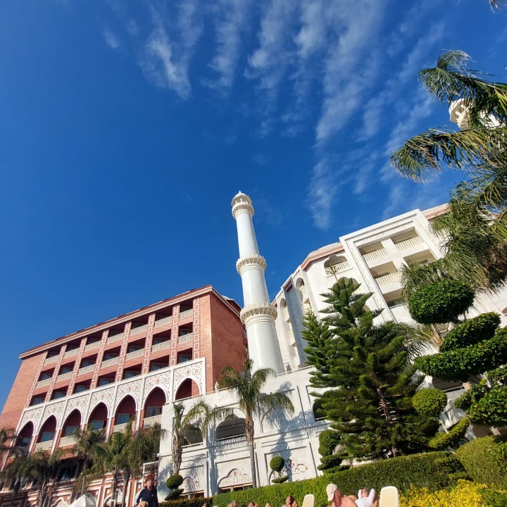 Außenansicht Royal Taj Mahal Hotel