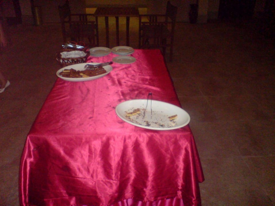 Kuchenbuffet?! Hotel Süral Resort