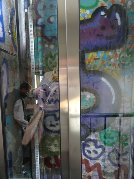 Aufzugmalerei Hotel Exquis