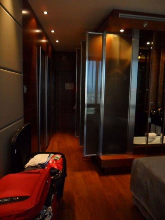 Zimmer von Fenster aus Hotel Eurostars Madrid Tower