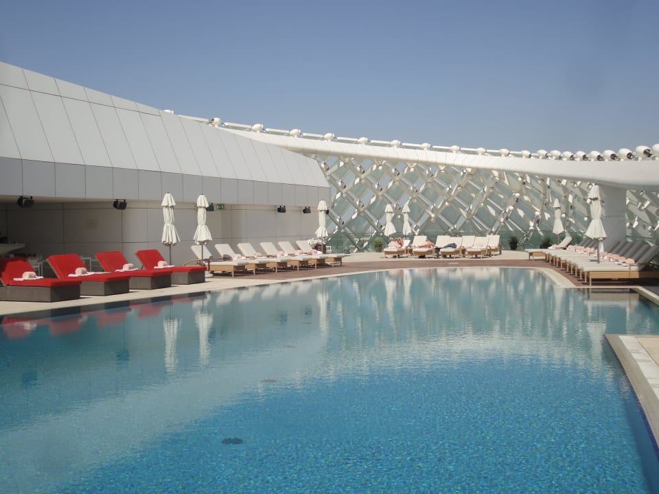 Pool 1 mit Bar W Abu Dhabi - Yas Island