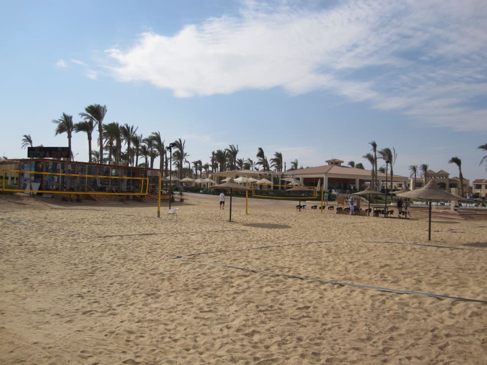 Beachvolleyball Felder Cleopatra Luxury Resort Makadi Bay