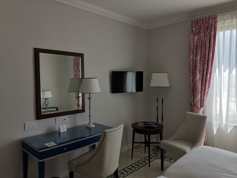Zimmer The Phoenicia Malta