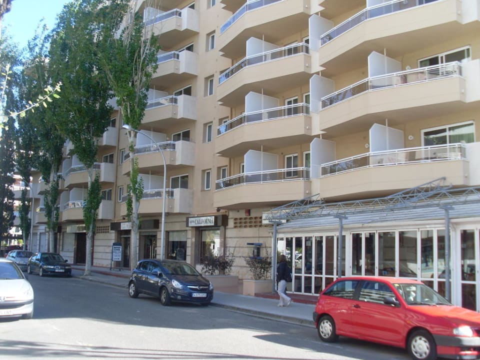 Eingangsbereich California Apartments