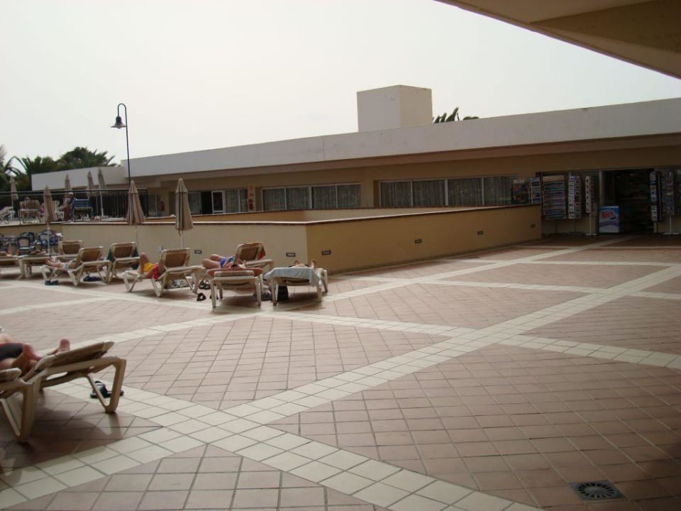 Sonnenterrasse des ClubHotels RIU Oliva Beach Hotel Riu Oliva Beach Resort