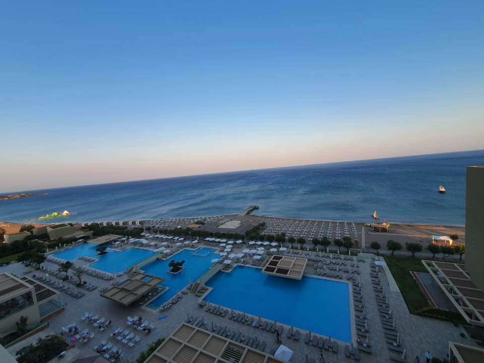 Pool Amada Colossos Resort