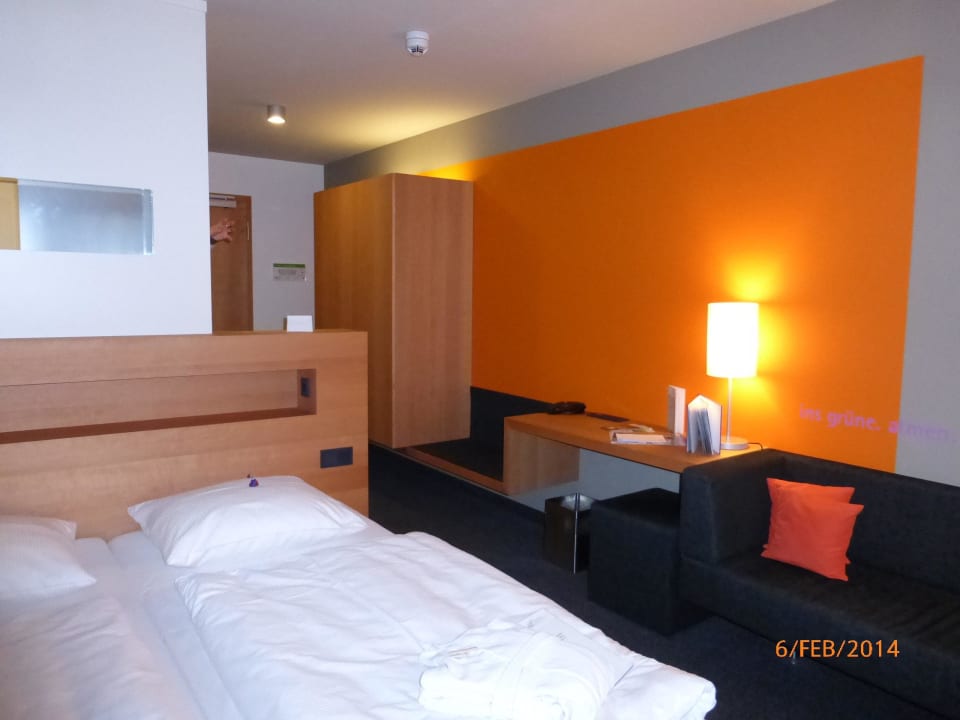 Modernes, farbenfrohes Doppelzimmer Spreewald Thermenhotel